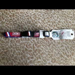 Giants collar size small